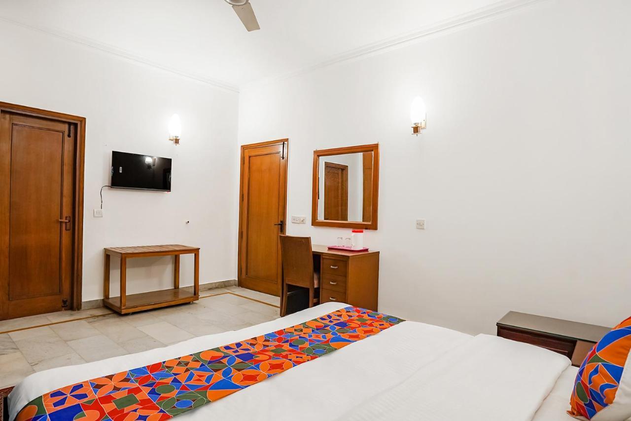 Fabexpress Goodwill Homes New Delhi Luaran gambar