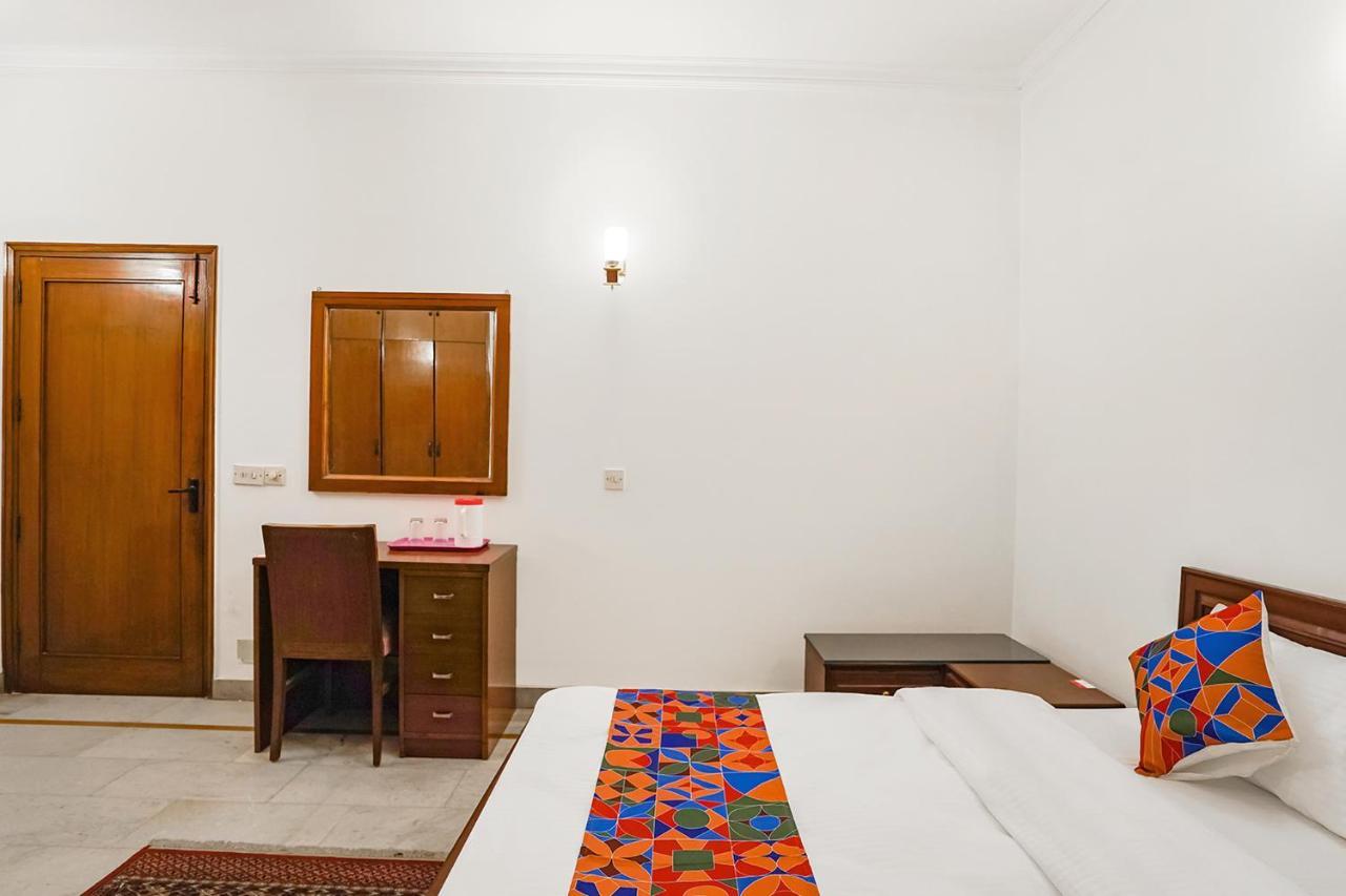 Fabexpress Goodwill Homes New Delhi Luaran gambar